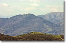 Fotografie Savignone - Panorami - Il santuario della Madonna della Guardia sul monte Figogna
