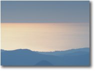 Foto Savignone - Panorami - Riflessi sul Mar Ligure da Monte Maggio