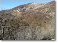 Foto Savignone - Panorami - Ruderi castello Fieschi e conglomerato di Savignone