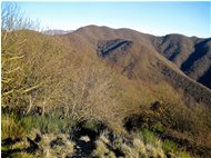  Salendo al M. Pianetto: Il M. Carmo, La Suia e sullo sfondo il M. Buio - Savignone - 2016 - Panorami - Inverno - Voto: Non  - Last Visit: 22/9/2023 5.56.54 