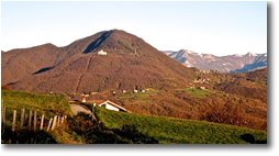 Foto Savignone - Panorami - Tramonto autunnale sul Monte Maggio