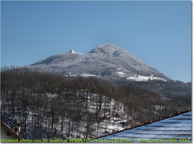 Un brizzolato Monte Maggio - Savignone - 2010 - Panorami - Inverno - Canon Ixus 980 IS