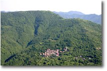 Foto ValBrevenna - Paesi - Il paese di Frassinello, in Val Brevenna 