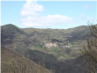  Uno dei tanti paesini di mezzacosta: Frazione Clavarezza in Val Brevenna - ValBrevenna - 2005 - Paesi - Estate - Voto: Non  - Last Visit: 23/6/2022 14.28.31 