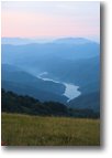Foto ValBrevenna - Panorami - Panorama all'alba dal monte Antola sul lago del Brugneto